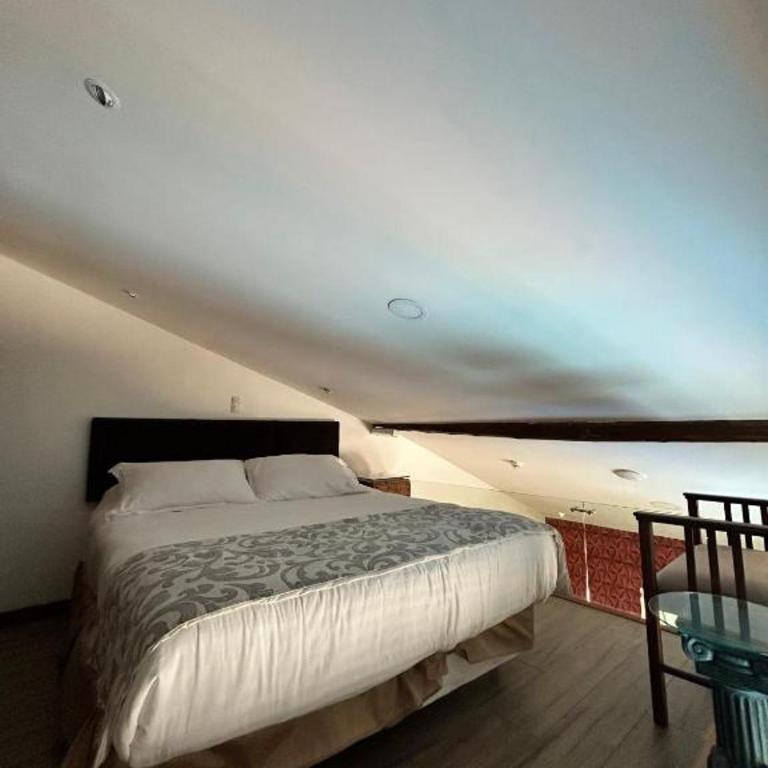 Hotel Boutique Villa Ana María, Cuenca - Habitación Cuádruple con vistas a la montaña - 4