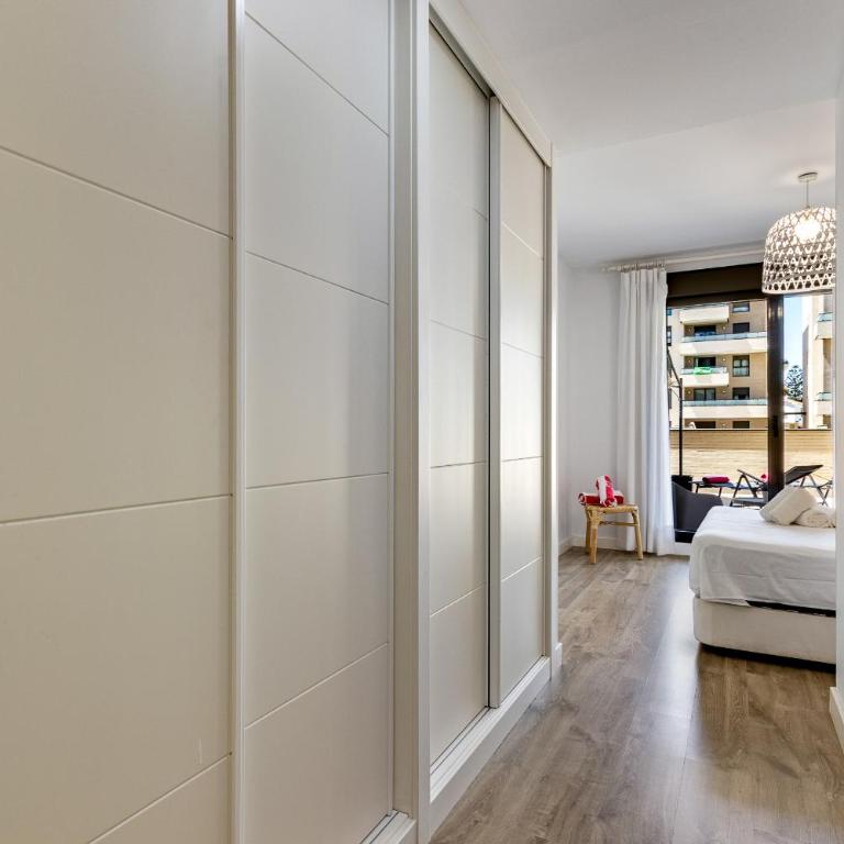 LivinMálaga Los Álamos Suites II - Appartamento con 2 Camere da Letto - 17