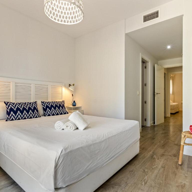 LivinMálaga Los Álamos Suites II - Appartamento con 2 Camere da Letto - 14