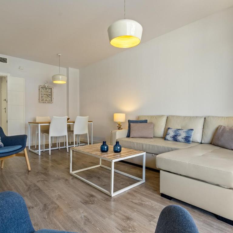 LivinMálaga Los Álamos Suites II - Appartamento con 2 Camere da Letto - 10