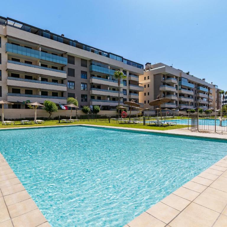LivinMálaga Los Álamos Suites II - Appartamento con 2 Camere da Letto - 1