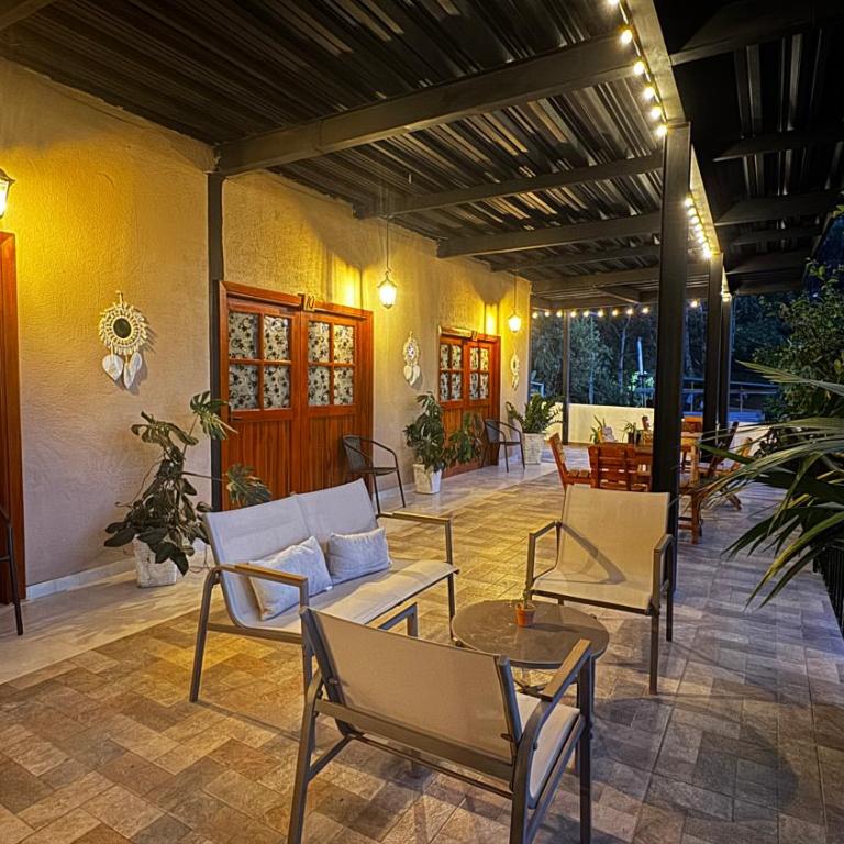 Donde Mildred Hostal y Cafe - Two-Bedroom Standard Apartment - 10