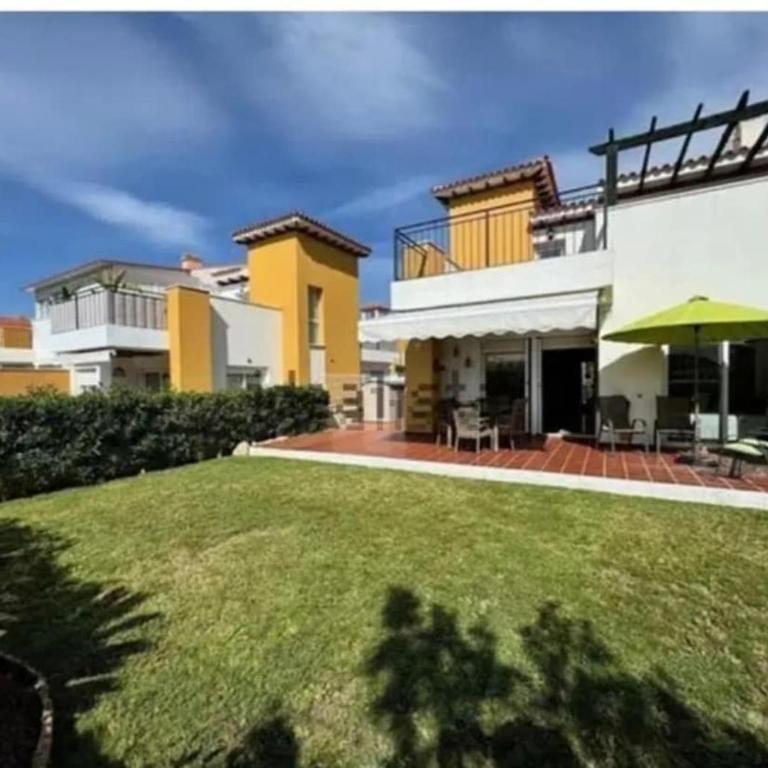 Villa en Vera Playa - Three-Bedroom Apartment - 1