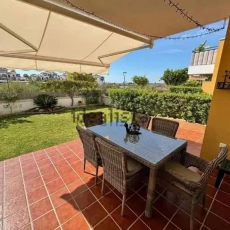 Villa en Vera Playa - Three-Bedroom Apartment - 6