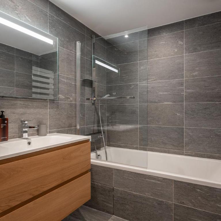 Apartment Lumea Alpe d'Huez - By EMERALD STAY - Appartement 3 Chambres - 7