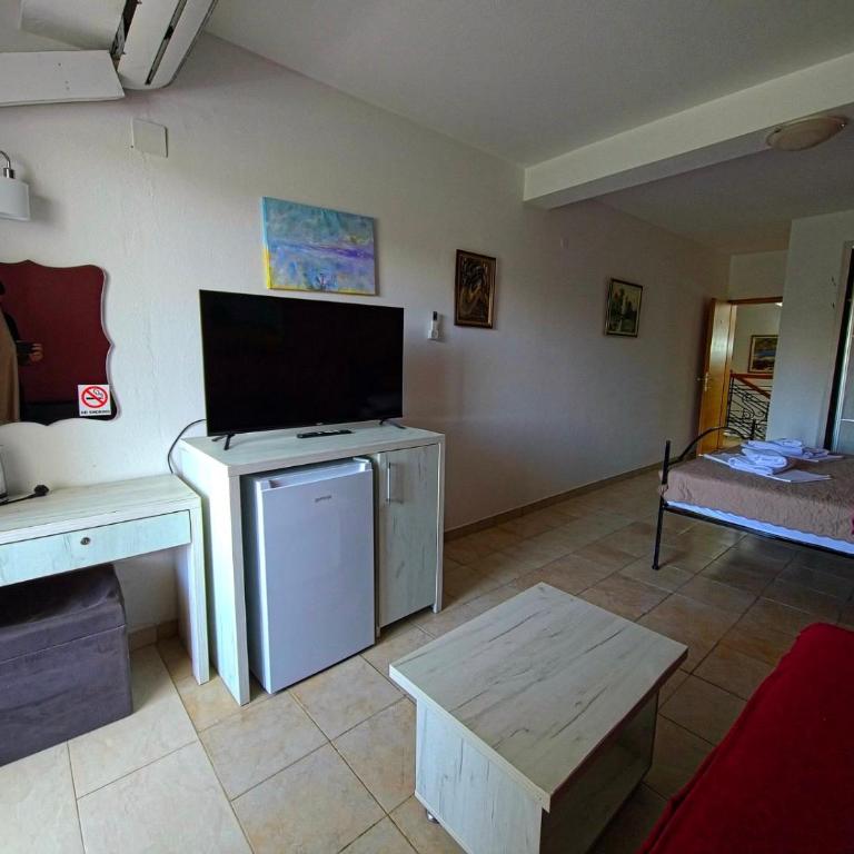 Apartments Art - Dvokrevetna Soba sa Bračnim Krevetom i Pogledom na More - 15