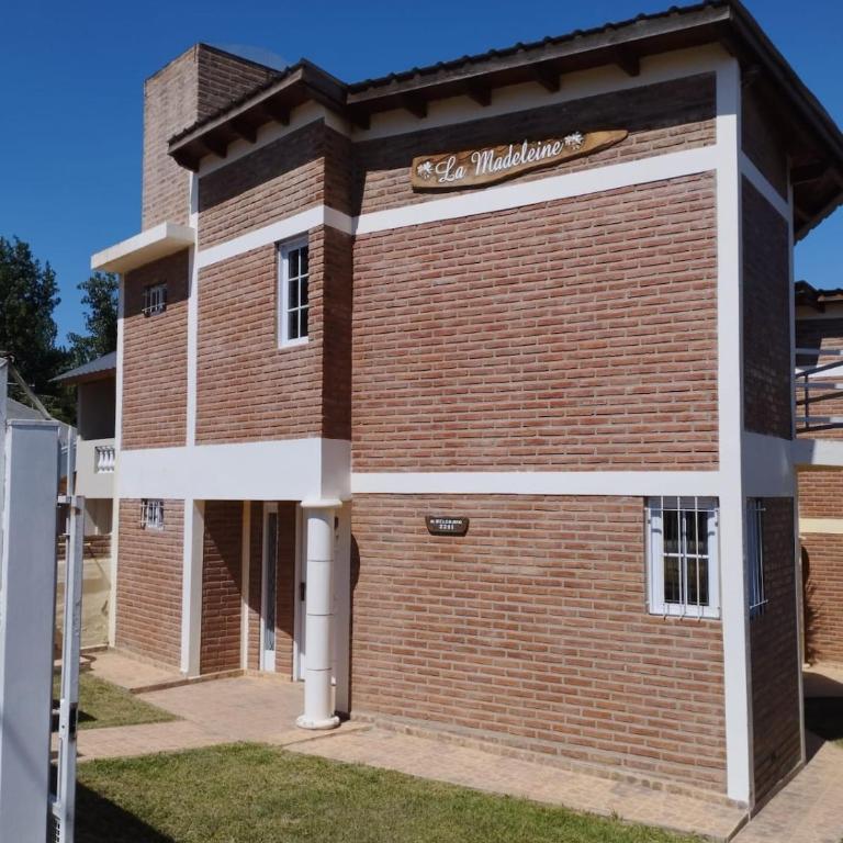 Comfortable and spacious cabin in Bialet Massé - Two-Bedroom House - 1