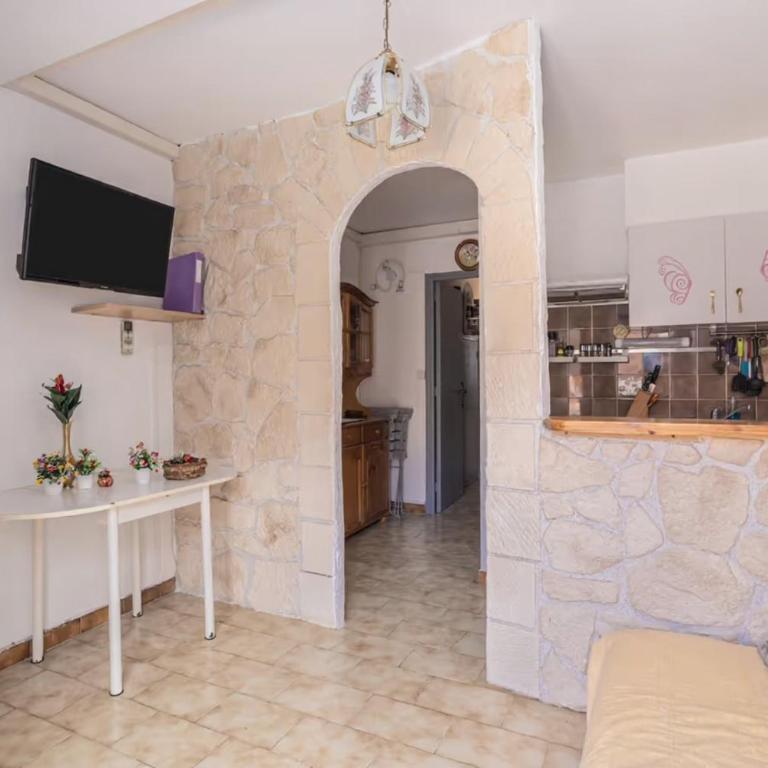 Réserve africaine 15 mn - Plage 200 m - Le Mieukerien - Appartement 2 Chambres - 11