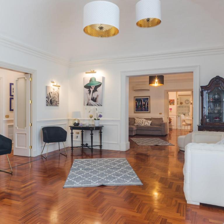 Victor House - Three-Bedroom Apartment - 15