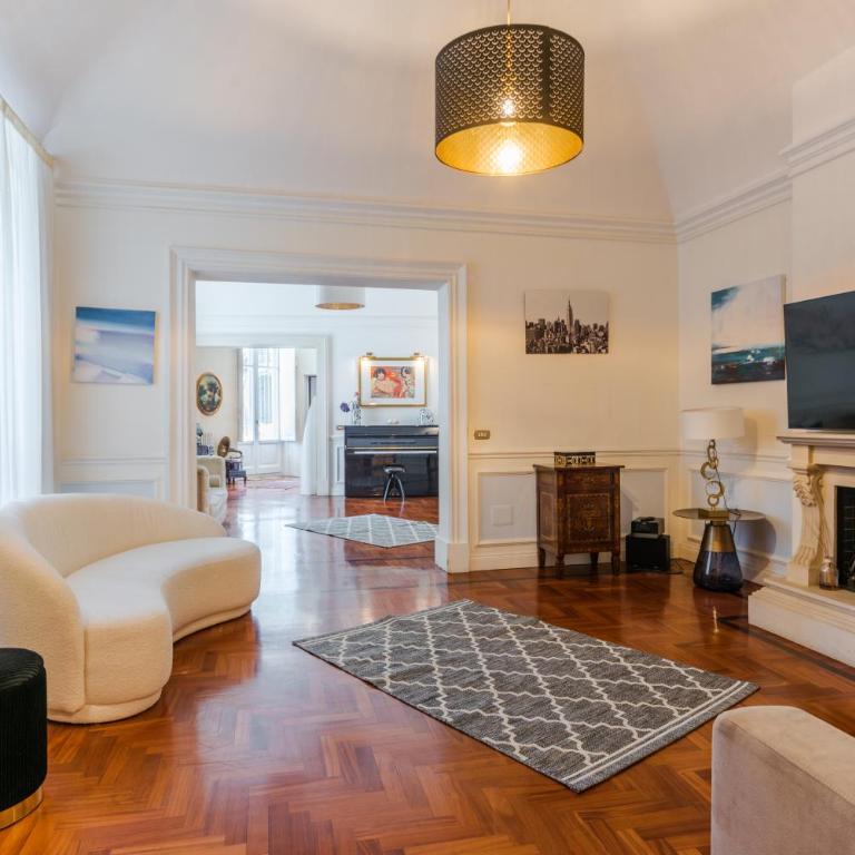 Victor House - Three-Bedroom Apartment - 16