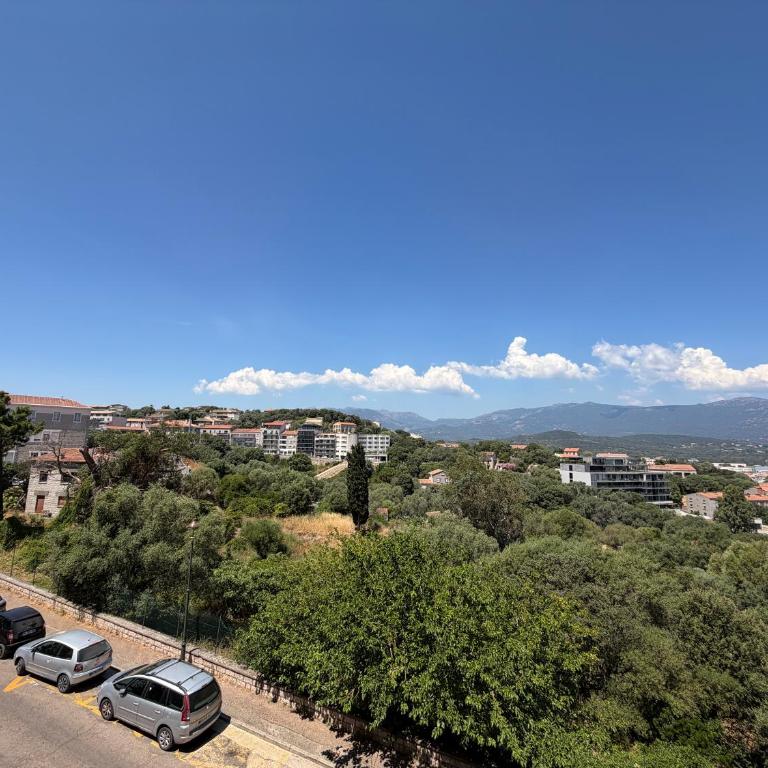 Appartement U Schegaru - Centre Ville de Porto-Vecchio - Two-Bedroom Apartment with Balcony and Terrace - 17