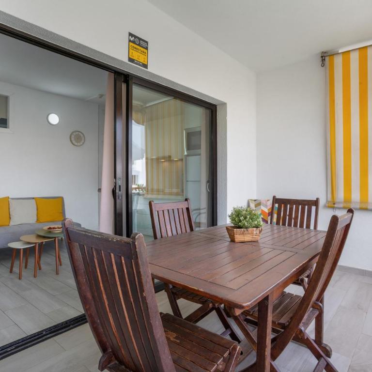 Céntrico Apartamento Con Piscina - Apartamento Superior con vistas a la ciudad - 3