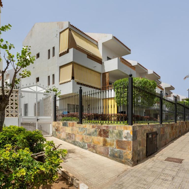 Céntrico Apartamento Con Piscina - Apartamento Superior con vistas a la ciudad - 21