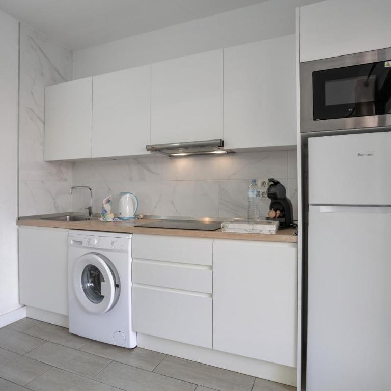 Céntrico Apartamento Con Piscina - Apartamento Superior con vistas a la ciudad - 5