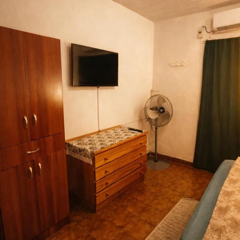 Departamentos Céntricos con Estacionamiento - Apartamento - 5