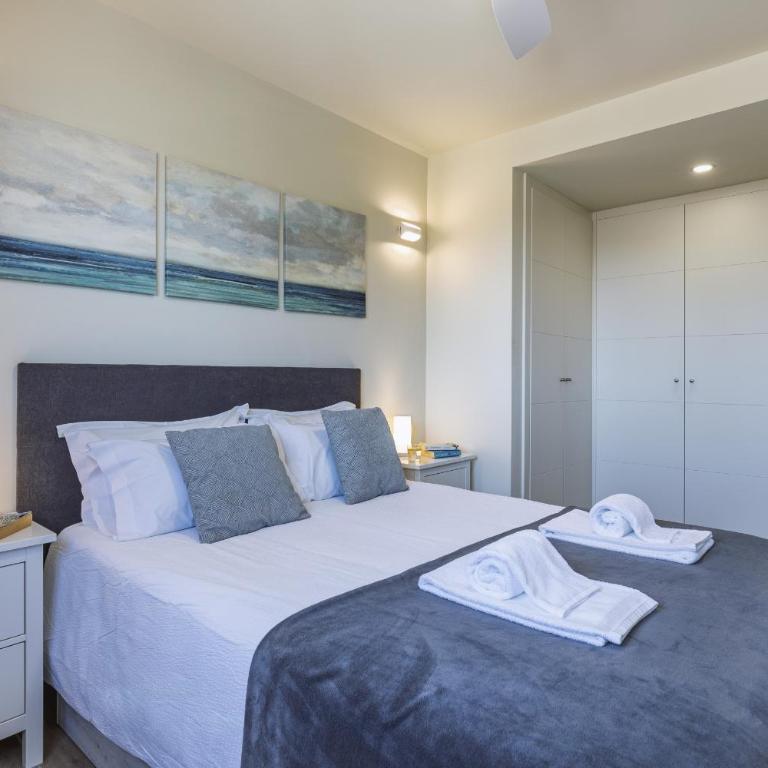 Luma Star - Deluxe Two-Bedroom Apartment with Garden View - 19