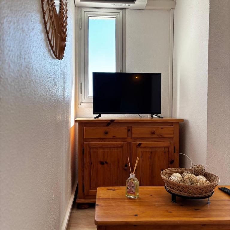 Esprit vacances,Piscine,Vue sur le Port,Parking privé,Commerces et restaurants - Appartement 1 Chambre - 13