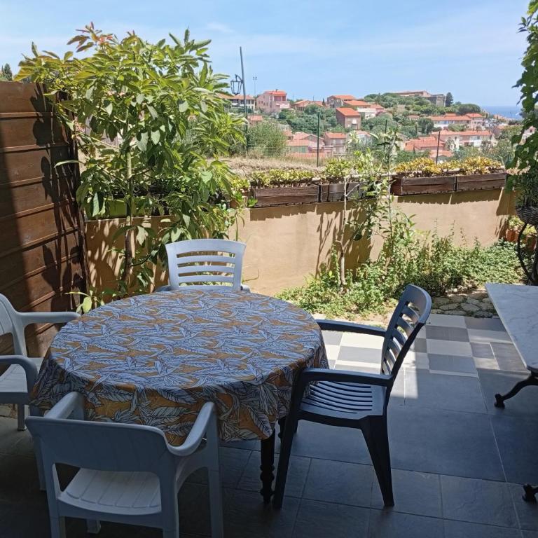 Appartement avec jardin - Appartamento con 2 Camere da Letto - 17