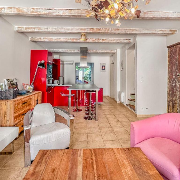 Typical town house with a private garden - Ferienhaus - 12