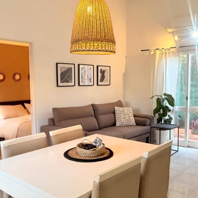ALOJATE Departamento Iluminado y cómodo cerca del centro con Cochera - Apartamento de 2 dormitorios - 2