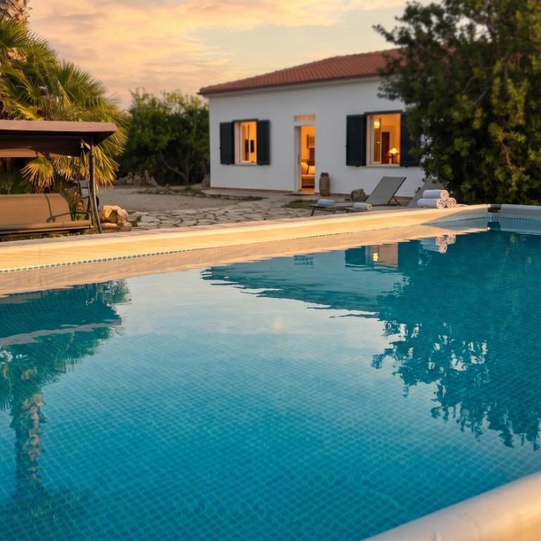 Villa Miramare Peaceful Oasis with Garden, Pool and Sea View in Alghero - Villa con Piscina Privata - 17