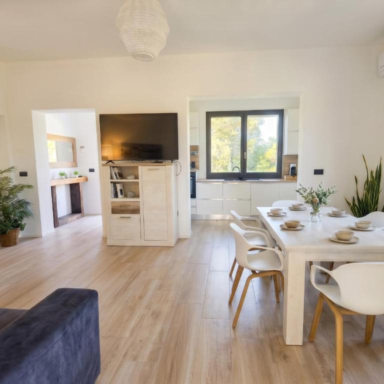 Villa Miramare Peaceful Oasis with Garden, Pool and Sea View in Alghero - Villa con Piscina Privata - 29