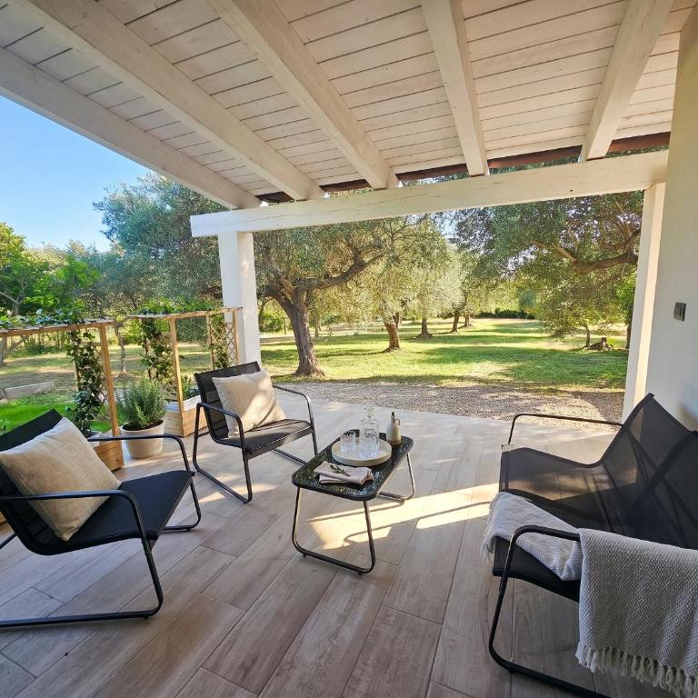 Villa Miramare Peaceful Oasis with Garden, Pool and Sea View in Alghero - Villa con Piscina Privata - 3