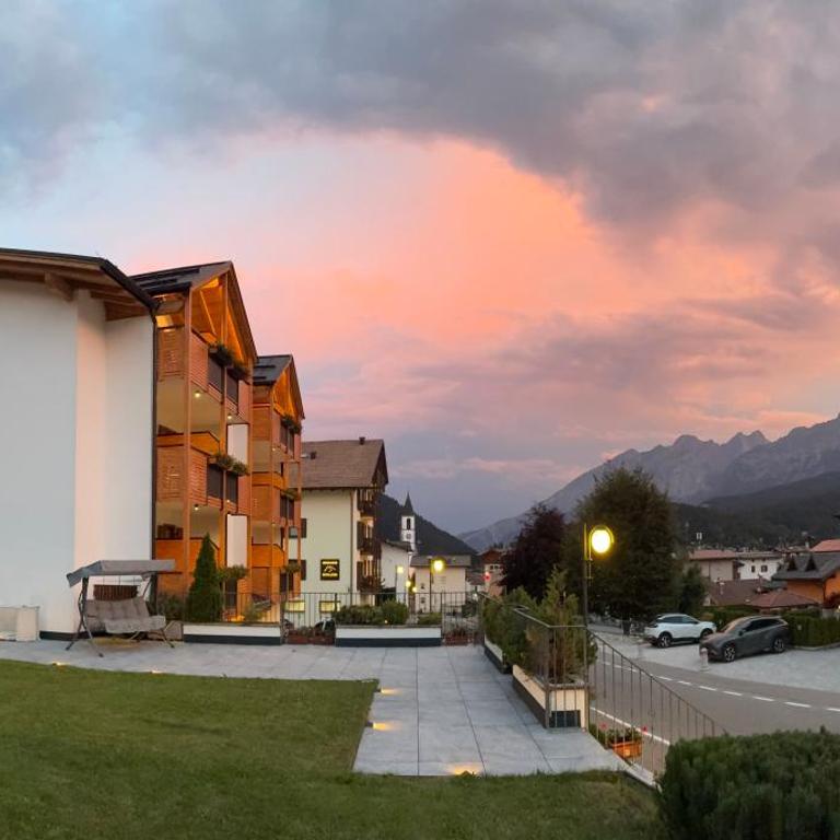 Residence Cima Tosa - Appartamento con 2 Camere da Letto (5 Adulti) - 1