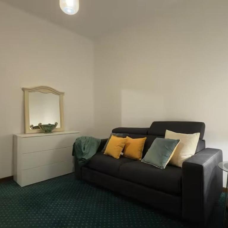 2 Rooms 10 min Arena Easy Parking - Appartamento con 2 Camere da Letto - 16