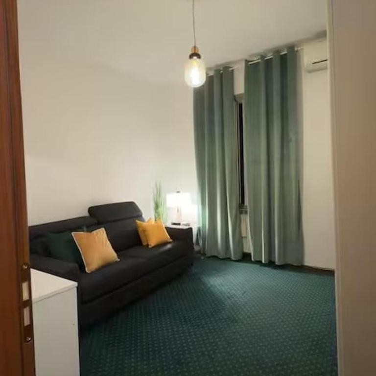 2 Rooms 10 min Arena Easy Parking - Appartamento con 2 Camere da Letto - 24