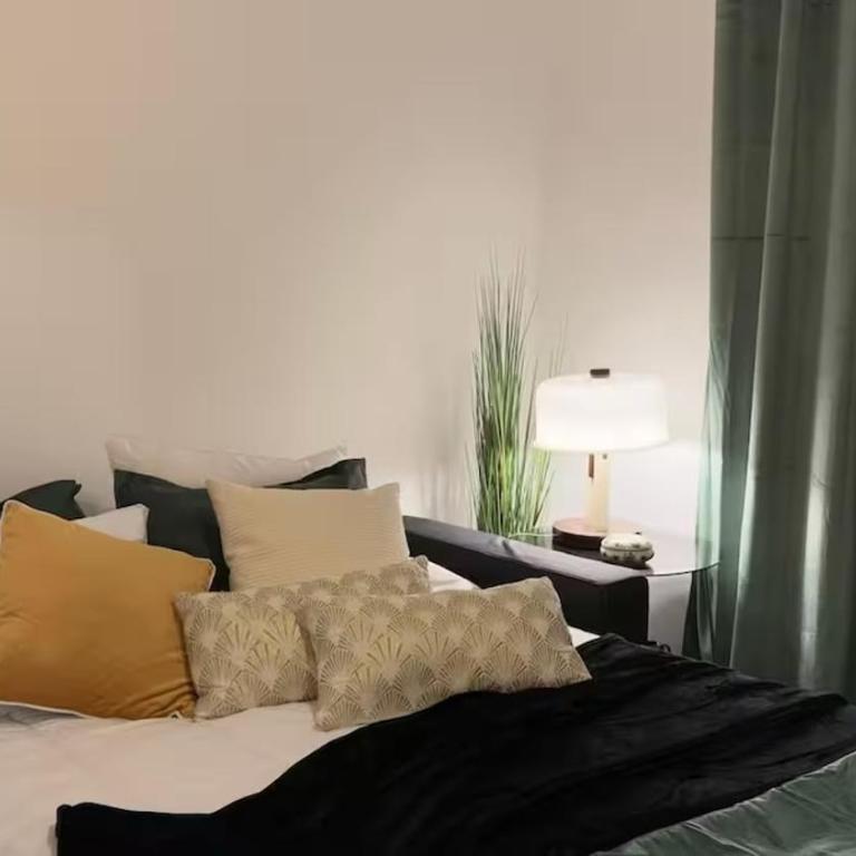 2 Rooms 10 min Arena Easy Parking - Appartamento con 2 Camere da Letto - 32