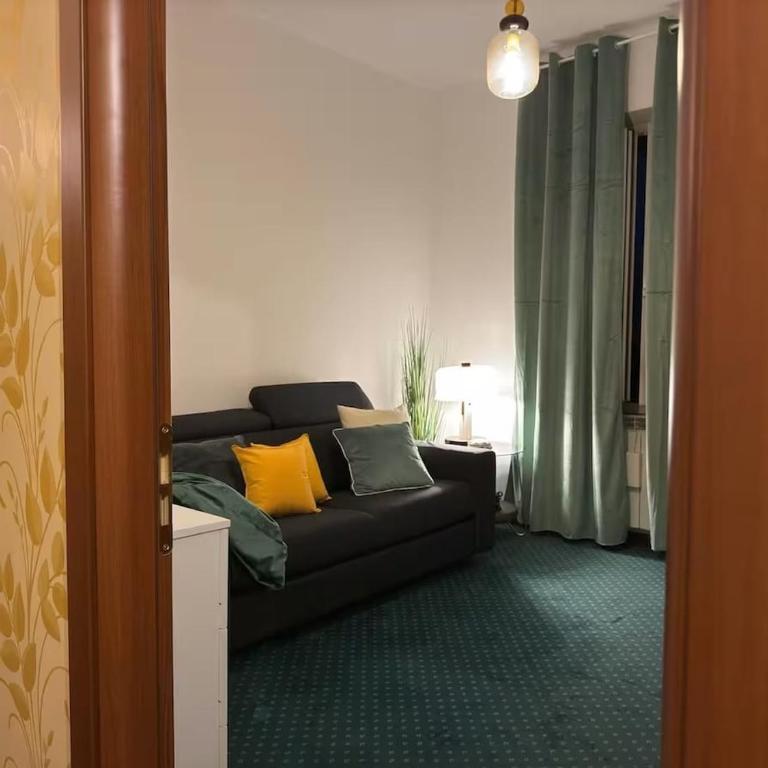 2 Rooms 10 min Arena Easy Parking - Appartamento con 2 Camere da Letto - 66
