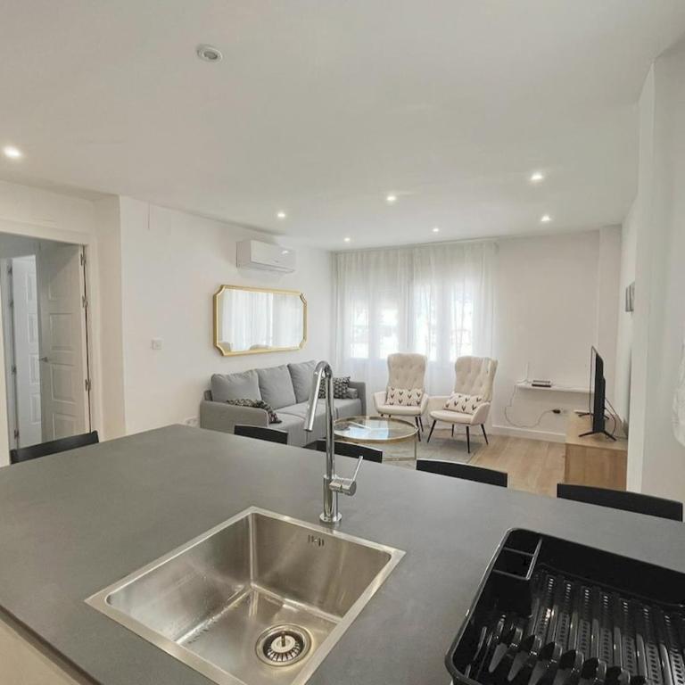Centrally located apartment in Triana - Apartamento de 3 dormitorios - 5