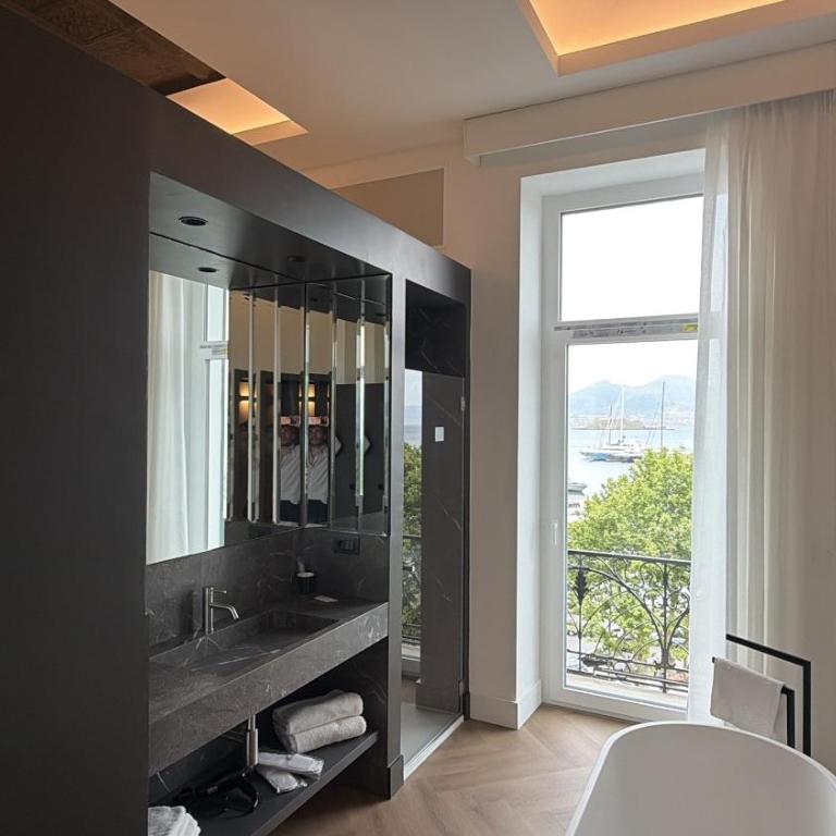 Palazzo Montella - Suite with Seaview and Bathtub - 2