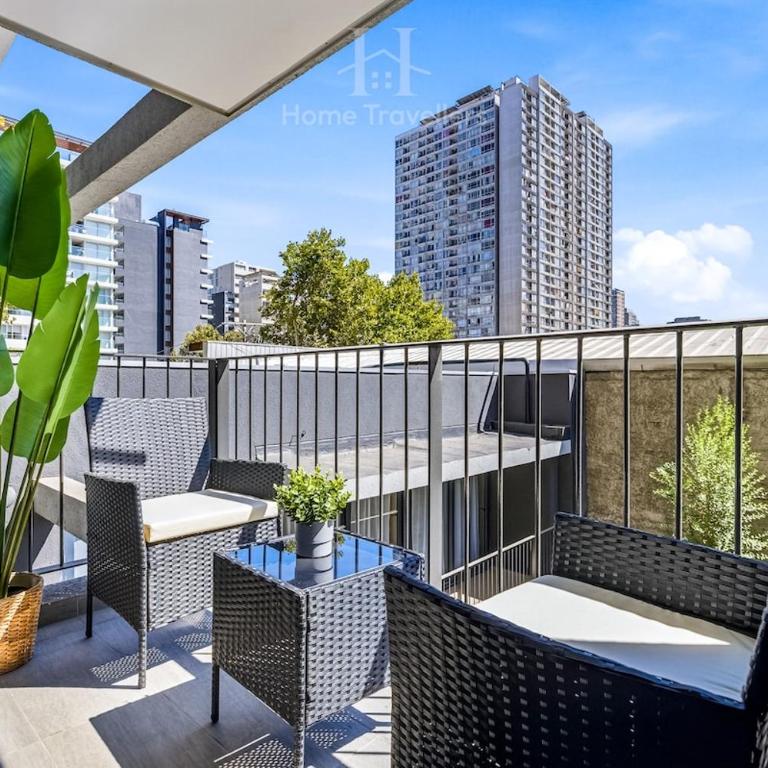 HT Near the metro with Terrace with AC and parking - One-Bedroom Apartment - 27