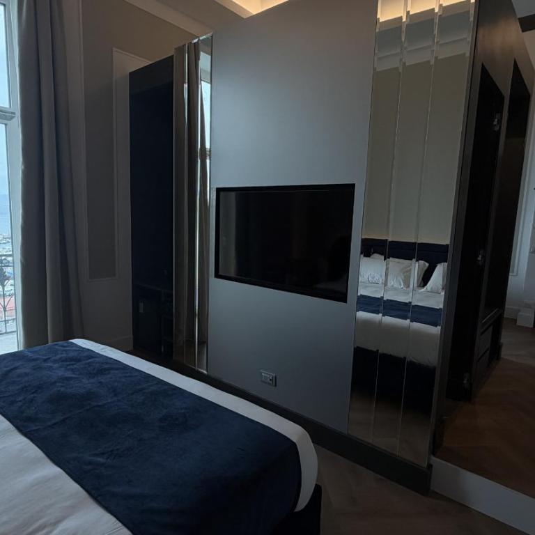 Palazzo Montella - Suite with Seaview and Bathtub - 4