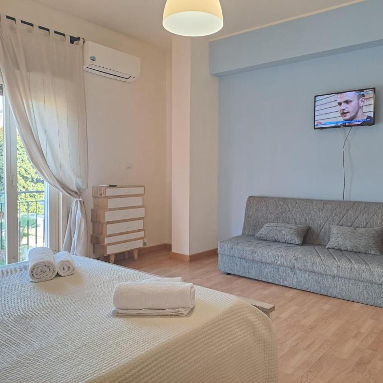 Medoro Piazza Roma Rooms - Suite Familiare con Balcone - 3
