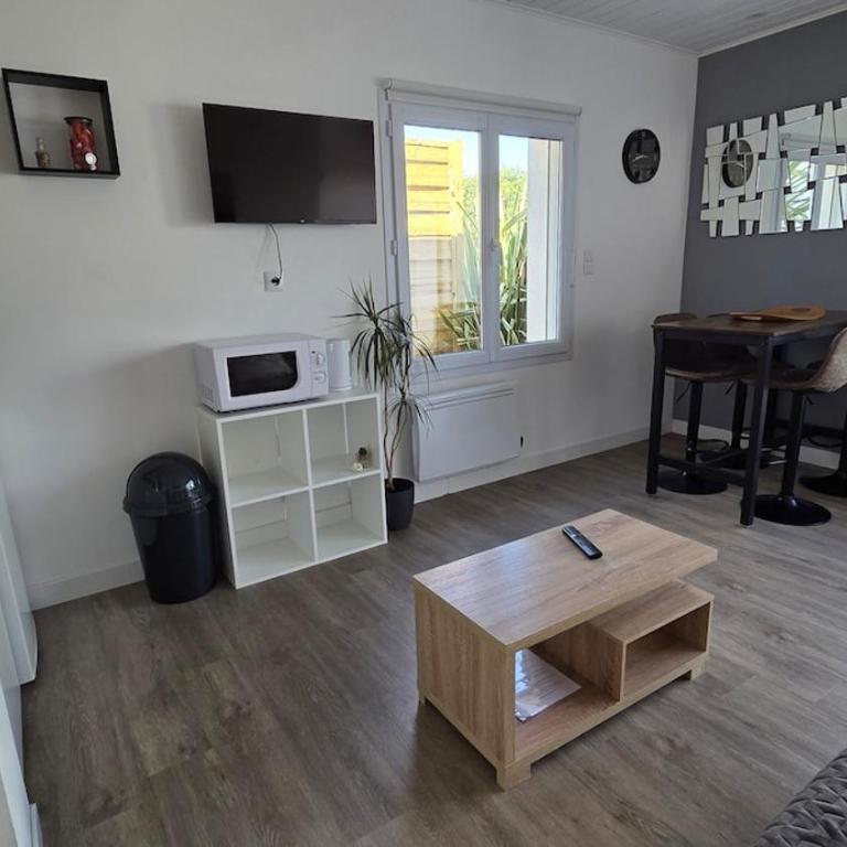 Petite maison et extérieur coconning sans vis à vis - Maison 3 Chambres - 7