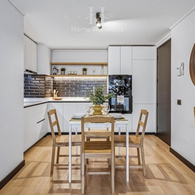 HT Modern apartment with Air Conditioning Ñuñoa - Three-Bedroom Apartment - 1