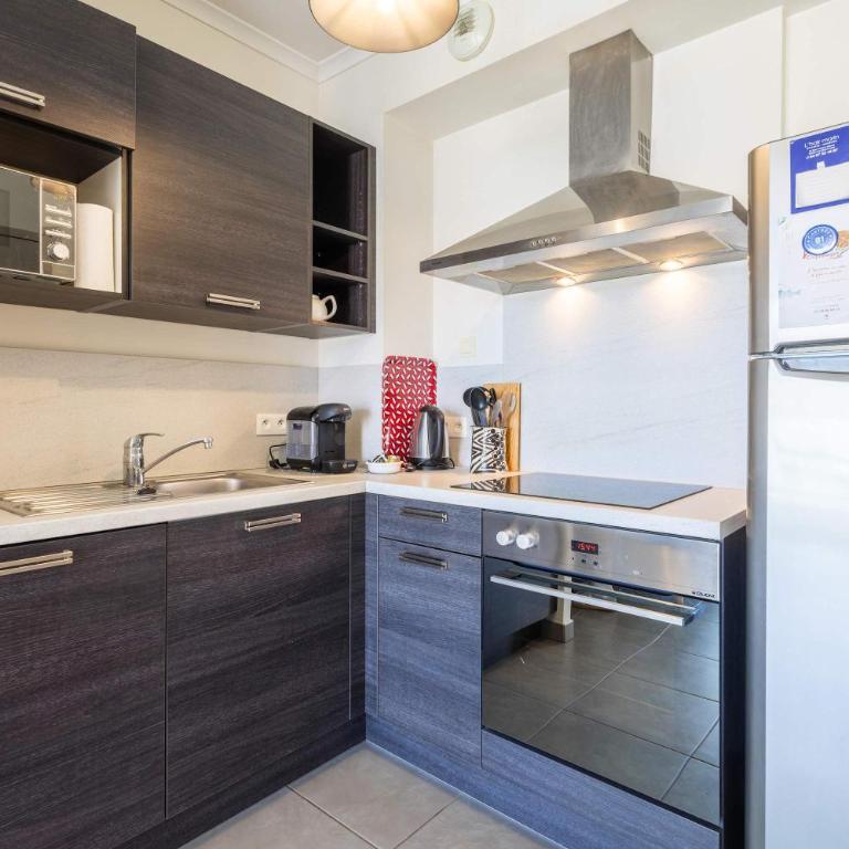 Appartement proche la mer dans une résidence calme - Apartment - 11