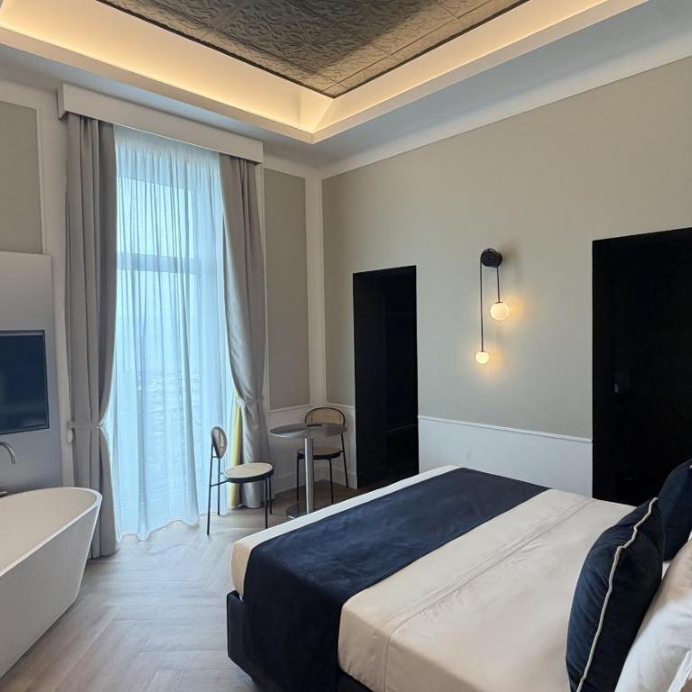 Palazzo Montella - Junior Suite with Sea View and Bathtub - 6
