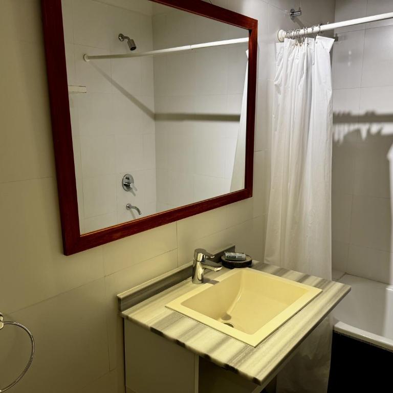 Elegante depto Recoleta, 2 dorm y balcón - Apartamento Superior de 2 dormitorios - 8