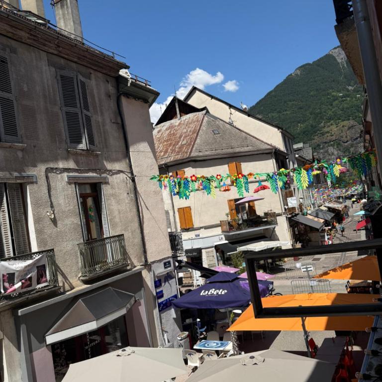 Le Col Getaway Virage 4 - Two-Bedroom Apartment - 10