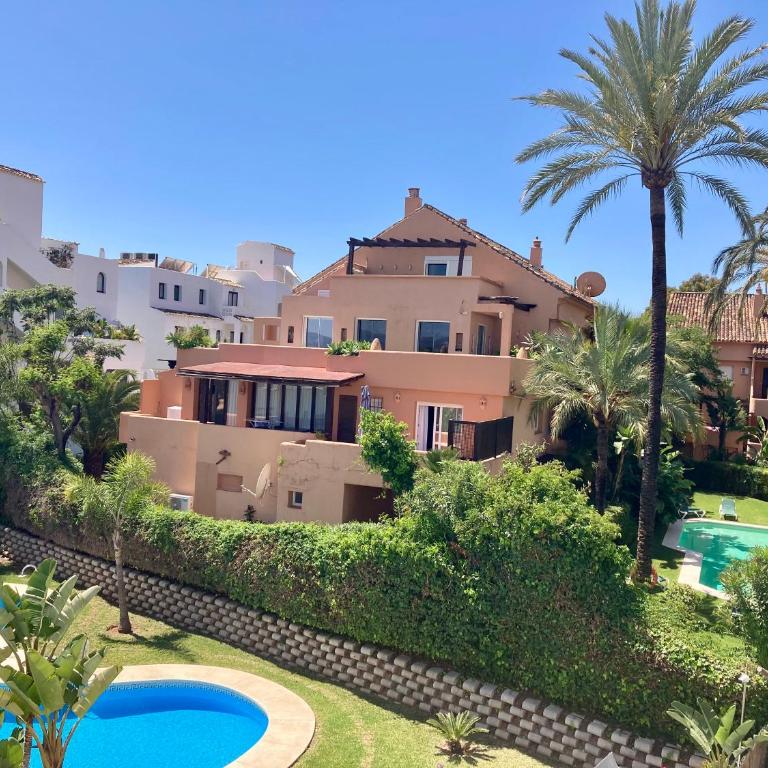 Las Lomas Marbella Club Golden Mile - Apartamento de 2 dormitorios con vistas a la piscina - 28