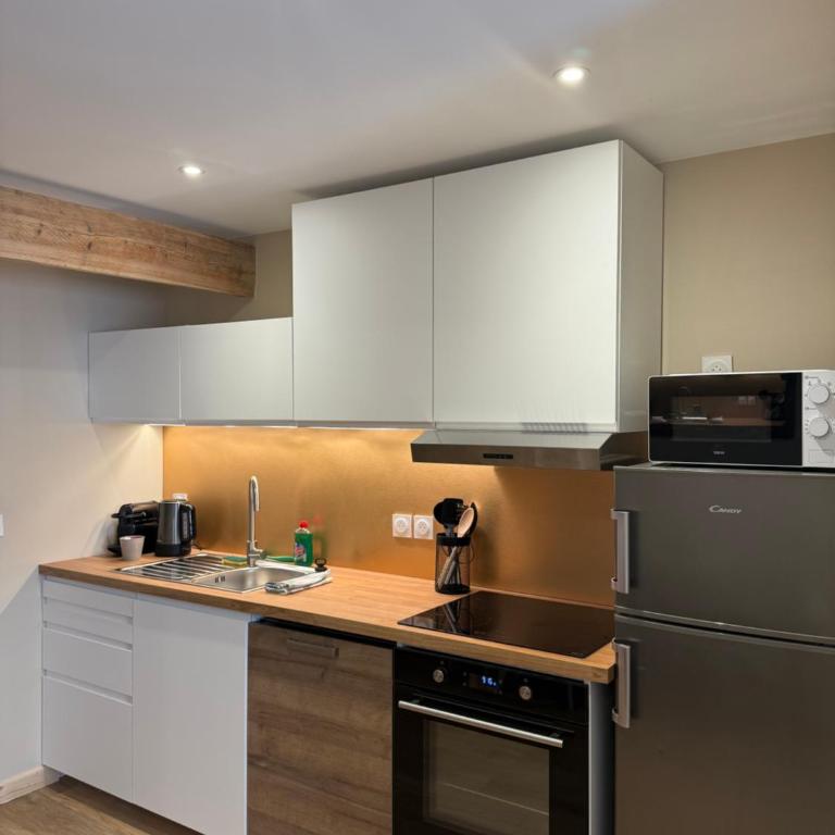 Le Col Getaway Virage 4 - Two-Bedroom Apartment - 6