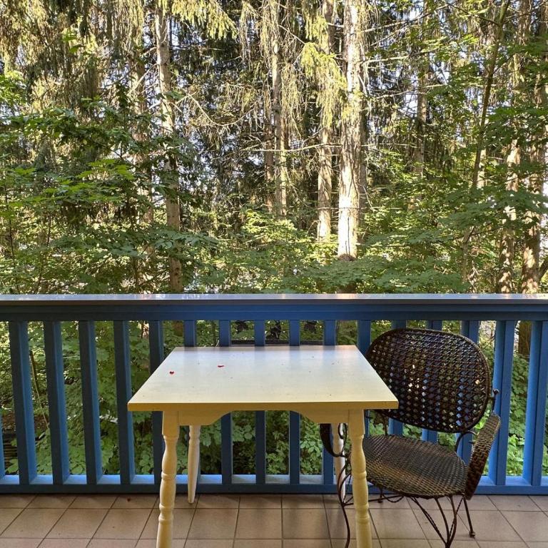 Loving Hut Pension & Vegan Restaurant - Einzelzimmer mit Balkon - 3