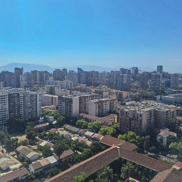 descubre santiago desde portugal cercano a mall y metros - Apartamento de 1 dormitorio - 1