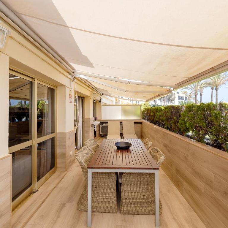 Apto situado a 20 metros de la playa con 3 piscinas, wifi 1000Mbs - Apartamento Estándar de 2 dormitorios - 14