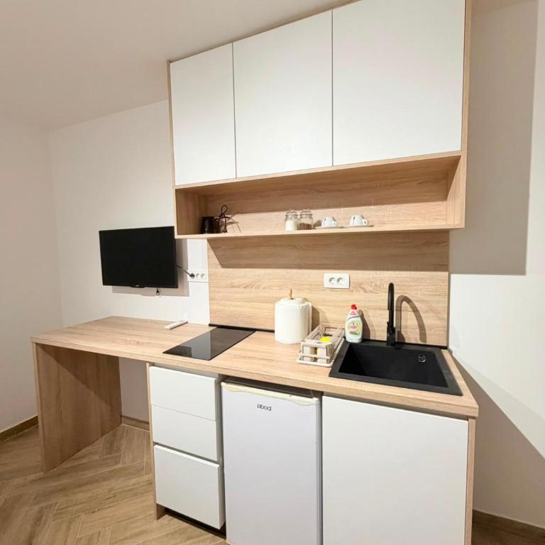 Studio apartment ground floor - Apartman sa 1 Spavaćom Sobom - 5