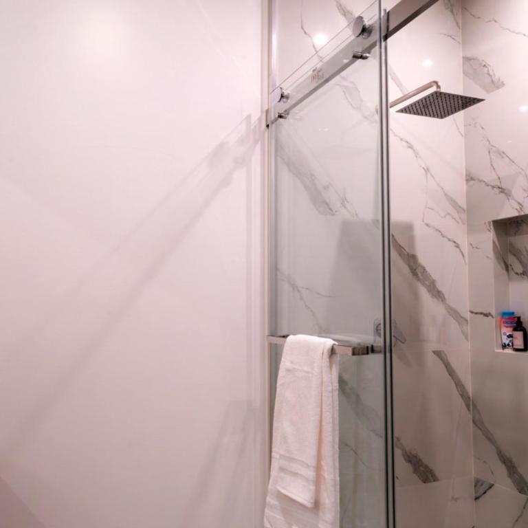 Condesa Residence - Roma Luxury Suite 203 - One-Bedroom Apartment - 92